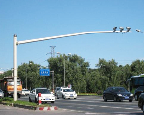 乌鲁木齐监控杆